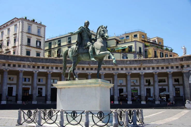 Plaza del Plebiscito en Nápoles